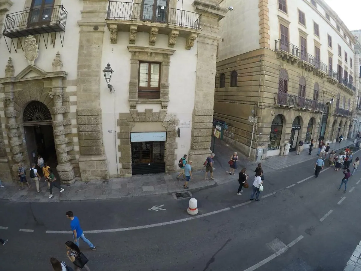 Bed and Breakfast I Vicini Della Cattedrale Palermo 3*,